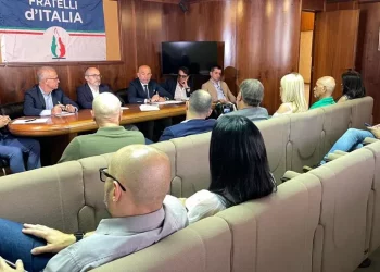 Fdi attacca, ‘Todde e Manca hanno illuso Oss angeli del Covid’