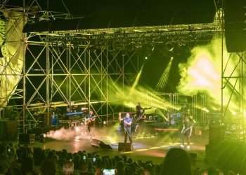 Gabbani fa ballare Tharros per l’inaugurazione del suo tour estivo