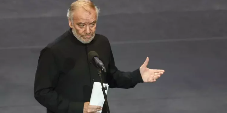 Vergognosa decisione della Direzione della Reggia di Caserta: annullato il concerto sinfonico diretto da Valery Gergiev