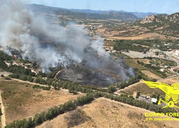 Inferno di fuoco in Sardegna, 30 incendi nelle ultime ore