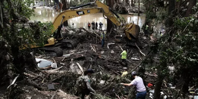 Alluvioni in Texas, i morti sono 109 e 161 i dispersi