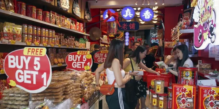 Cina, l’economia cresce del 5,2% nel secondo trimestre