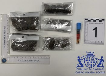 Cagliari, la Polizia Locale arresta un 25 anni per spaccio di stupefacenti