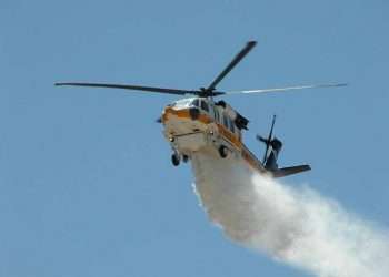 Vasto incendio a Bolotana, in azione l’elicottero della Forestale