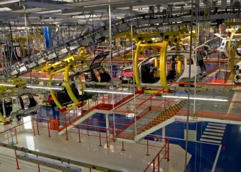 Istat, cala la produzione industriale a maggio, -0,7%