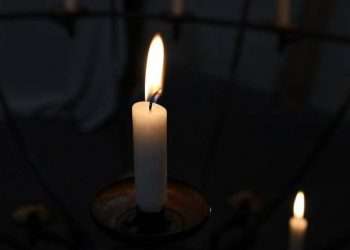 Tre giovani morti sulle strade di Arzachena: il sindaco annulla gli eventi per lutto