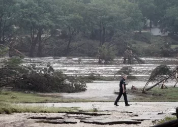 Inondazioni in Texas, i morti sono almeno 50