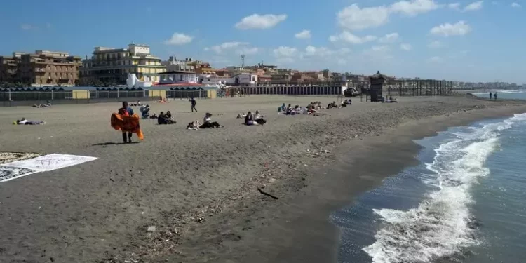 Scompaiono bollini rossi per il caldo, giovedì Italia tutta verde