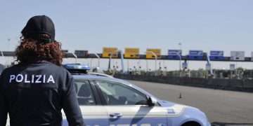 Salvini firma il decreto sull’alcolock: cos’è e come funziona