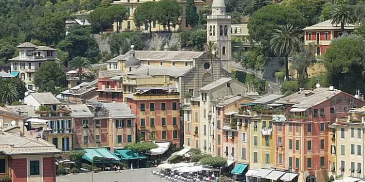 Portofino vieta l’accattonaggio per tutelare il turismo
