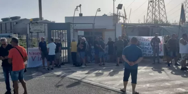 Sider Alloys, lavoratori e sindacati pronti alla protesta