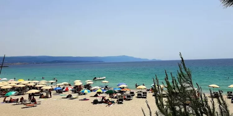 Caro spiagge, Alghero e Sinigaglia le più costose in Italia