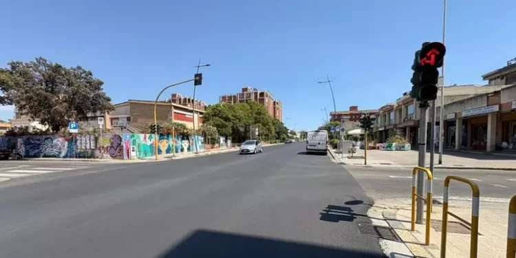 Lavori di notte per nuova segnaletica in viale Colombo a Quartu