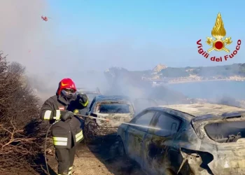 Incendio Villasimius, Adiconsum ‘ristori per le 40 auto a fuoco’