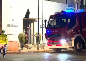 Crolla il tetto di un ristorante stellato a Terracina: muore la sommelier di 31 anni, una decina i feriti