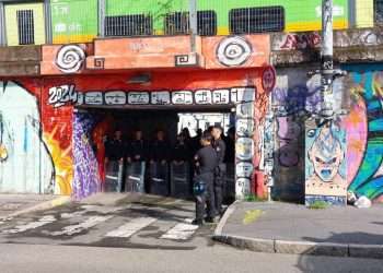 Milano, in corso lo sgombero al centro sociale Leoncavallo