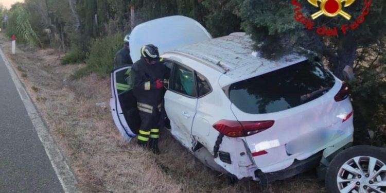Alghero, scontro frontale tra due auto: 4 feriti trasportati in ospedale