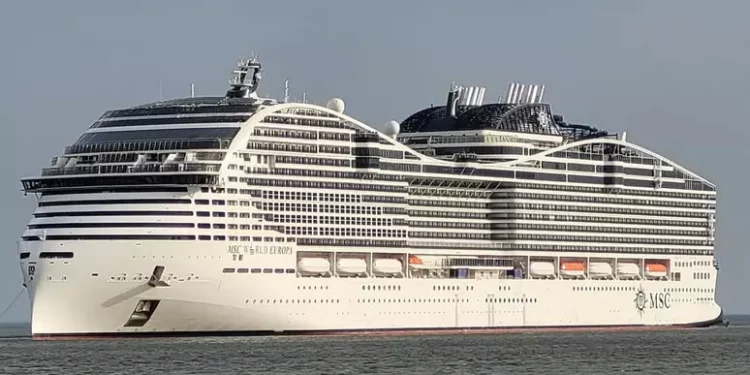 Ripartita la Msc in avaria, in navigazione verso Napoli