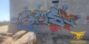 Turisti imbrattano faro con lo spray a Muravera, denunciati