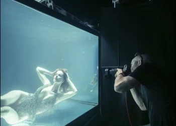 Eva Herzigova e Luisa Ranieri tra le protagoniste del calendario Pirelli 2026