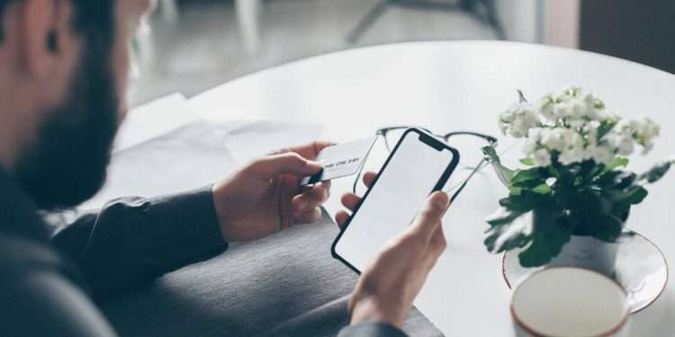 Fino 22mila euro per finti viaggi a Sharm. Denunciato truffatore seriale