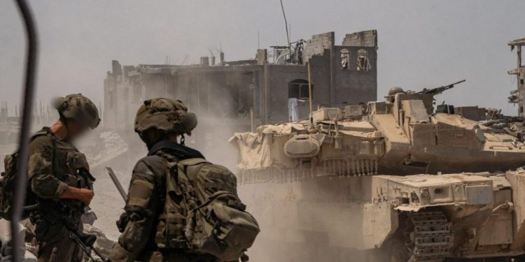 Il regime sanguinario israeliano inizia l’occupazione militare di Gaza