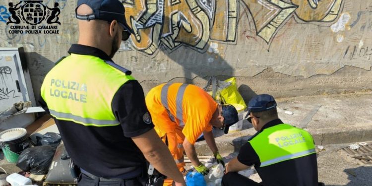Cagliari, abbandono di rifiuti ed evasori Tari: sanzionate oltre mille irregolarità