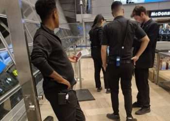 “Trattenuto 7 ore in aeroporto a Tel Aviv”: Don Nandino espulso dal regime israeliano