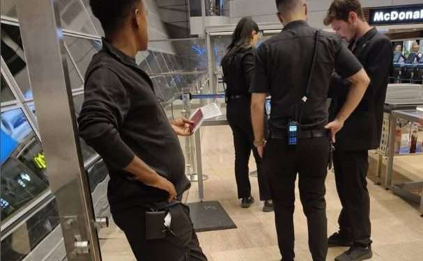 “Trattenuto 7 ore in aeroporto a Tel Aviv”: Don Nandino espulso dal regime israeliano