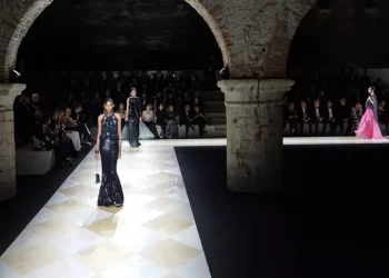 Antitrust: 3,5 milioni multa ad Armani per pratica scorretta. L’azienda: amarezza e stupore