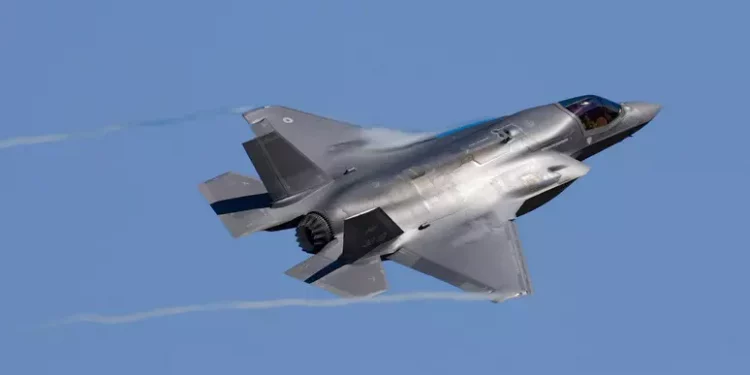 F-35 italiani provocano la Russia dal confine estone