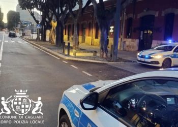 Cagliari, investe anziano e scappa: la Polizia Locale rintraccia il pirata della strada