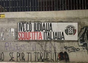 “Iveco indiana, sconfitta italiana”: striscioni in tutta Italia contro la cessione a Tata