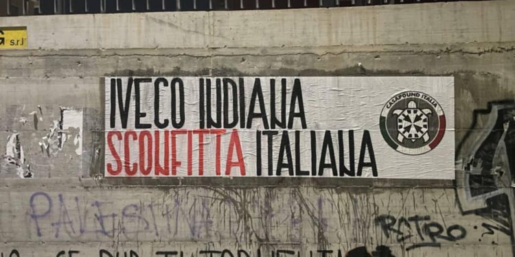 “Iveco indiana, sconfitta italiana”: striscioni in tutta Italia contro la cessione a Tata