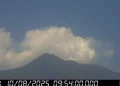 Nuova eruzione dell’Etna, colata lavica a 3mila metri. Allerta arancione per i voli