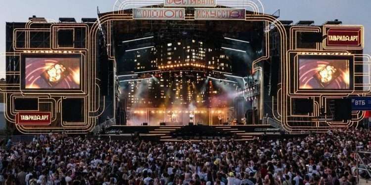 In Crimea grande evento musicale e culturale: i saluti del Presidente Putin