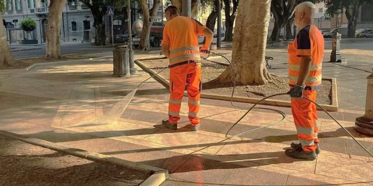 Cagliari, calendario degli interventi di lavaggio di strade fino al 14 settembre 2025