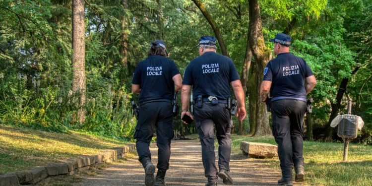 La Polizia locale si è stufata: “Siamo la ‘Cenerentola’ delle forze dell’ordine, basta”