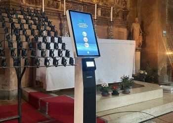 In Chiesa arrivano i pos per le donazioni dei fedeli: “A novembre i primi 100 totem”