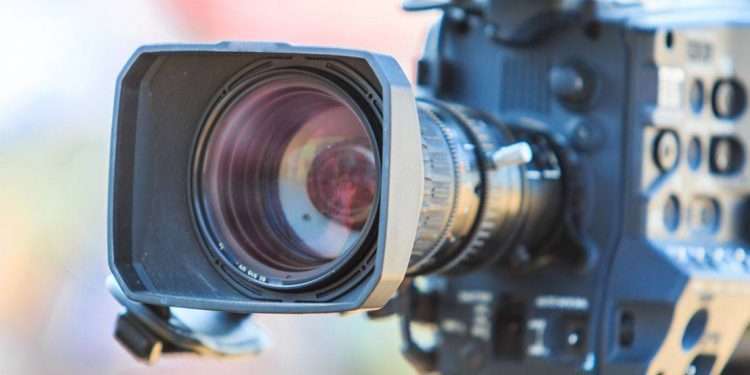 Modificato il bando 2025 per contributi finalizzati alla produzione di lungometraggi di rilevante interesse regionale