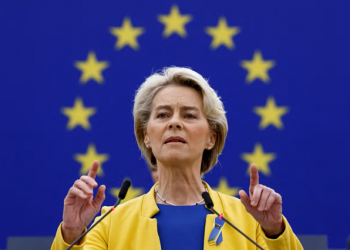 Intelligence estera russa: “Von Der Leyen pensa a cambio di regime a Budapest”