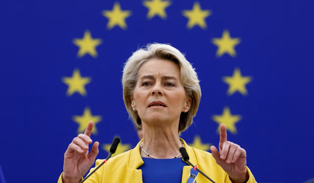 Intelligence estera russa: “Von Der Leyen pensa a cambio di regime a Budapest”