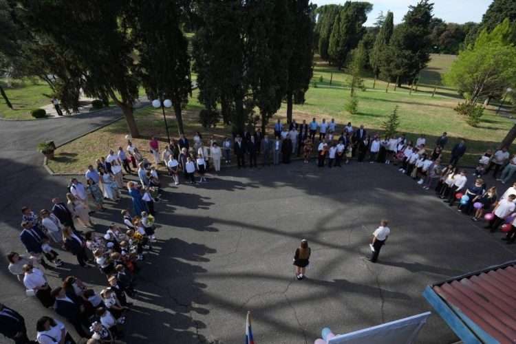 1 settembre 2025 in occasione della Giornata della Conoscenza: cerimonia alla scuola russa a Roma