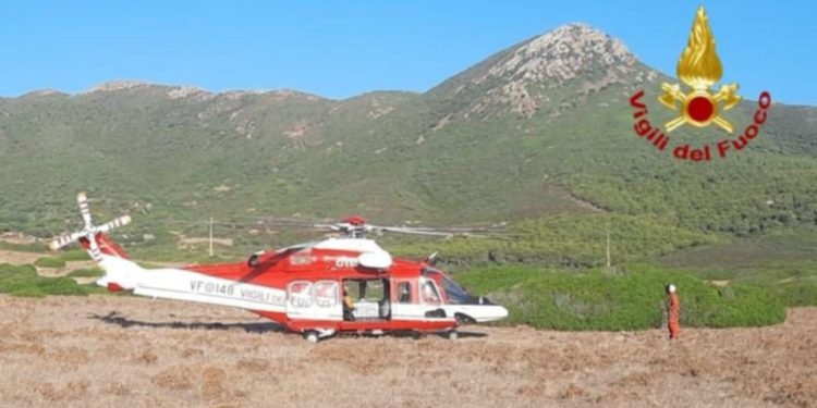 Turista si allontana dall’hotel: trovato il corpo su costone roccioso a Capo Pecora
