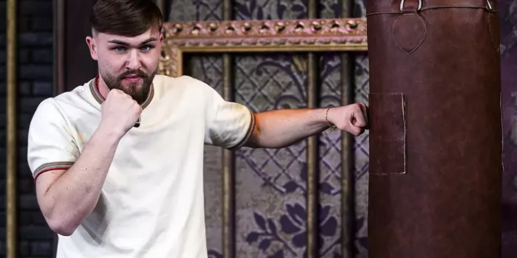 Aggressione in ospedale, denunciato l’attore di ‘Mare fuori’