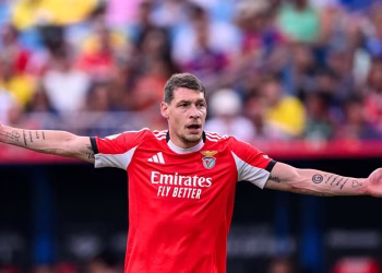 Calcio: Belotti dal Como al Cagliari