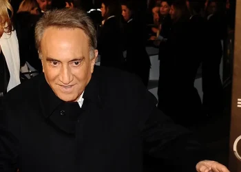 Ansia per Emilio Fede: “Condizioni di salute critiche”