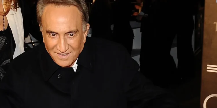 Ansia per Emilio Fede: “Condizioni di salute critiche”