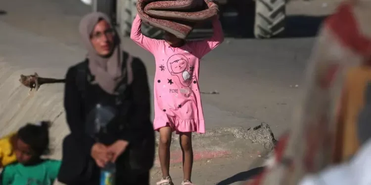 Pulizia etnica a Gaza City, 400 mila palestinesi scappano dalla città