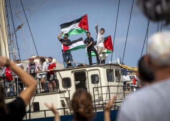 La Global Sumud Flotilla è ripartita da Creta in direzione della Striscia di Gaza